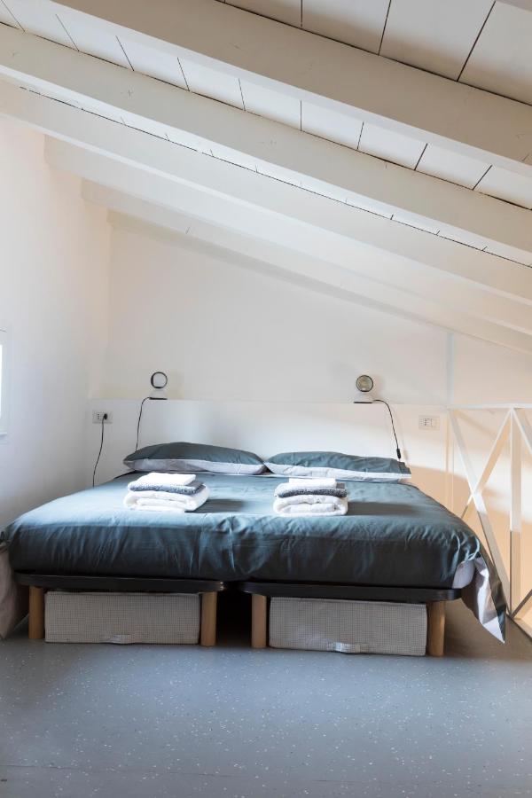 Xenia Apartments - Moderno Appartamento In Fondazione Prada Мілан Екстер'єр фото