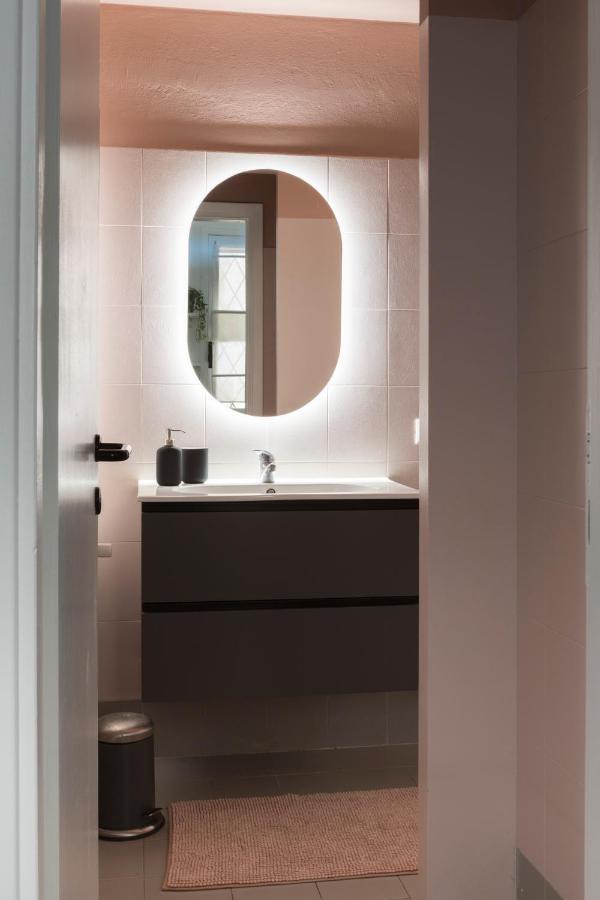Xenia Apartments - Moderno Appartamento In Fondazione Prada Мілан Екстер'єр фото